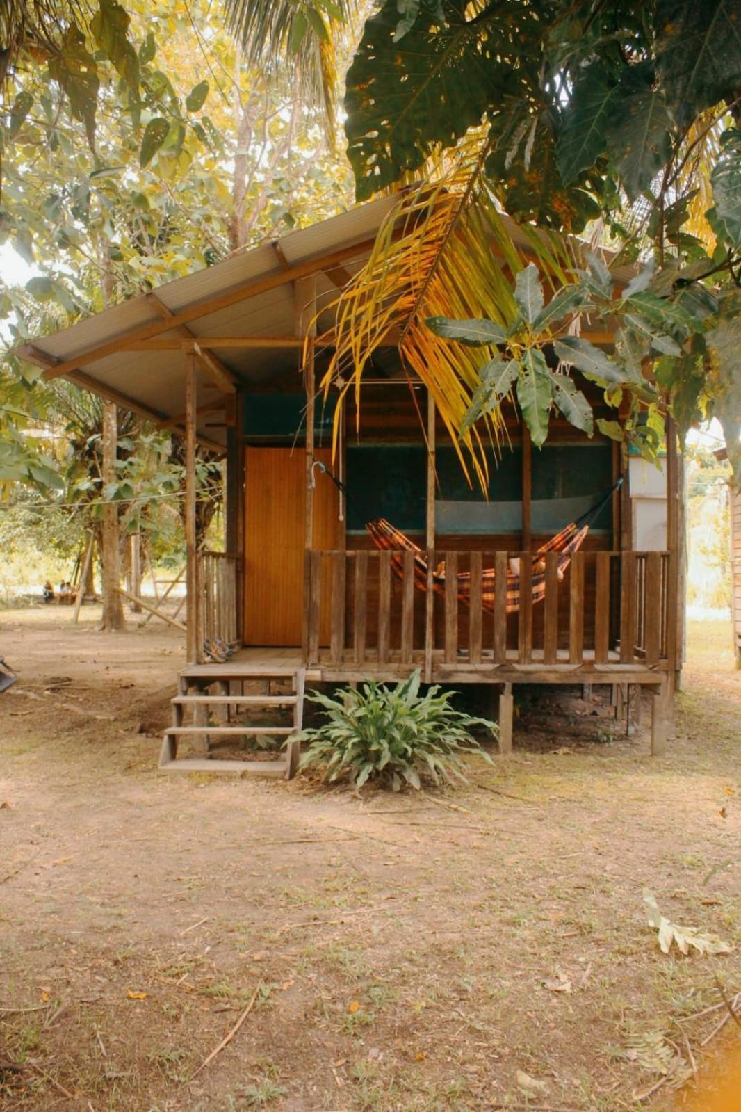 פוארטו מלדונדו Valencia Lake Lodge מראה חיצוני תמונה